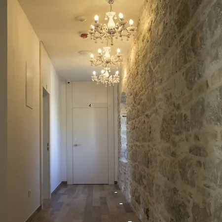 Отель Aspalathos 4*