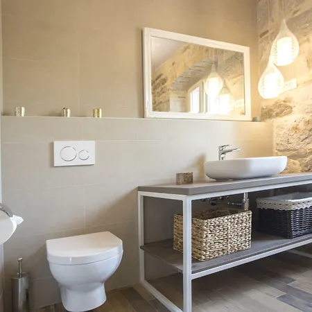 Szálloda Aspalathos 4*