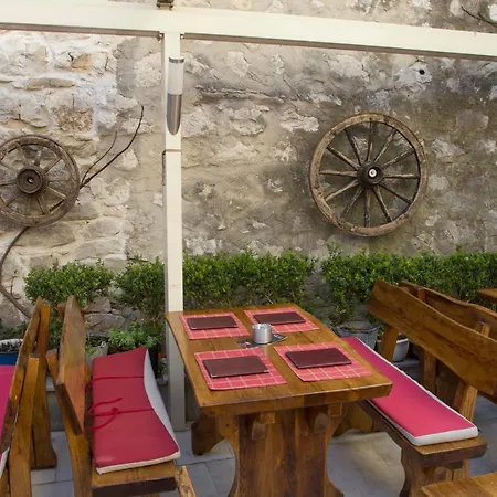 Hotel Aspalathos 4*